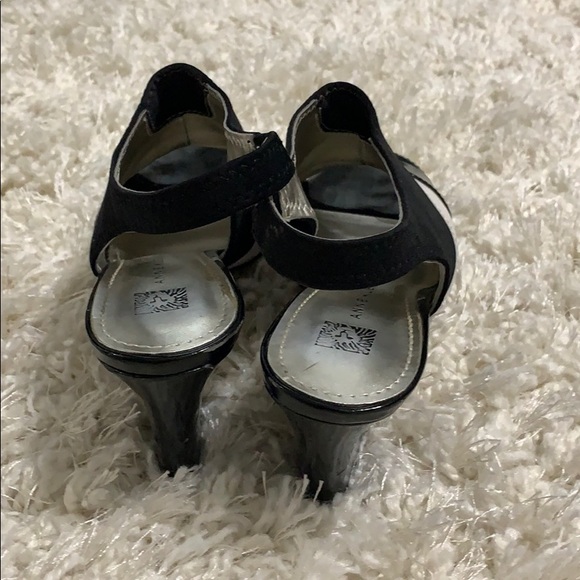 Anne Klein open-toe sling-back heel - Picture 3 of 5